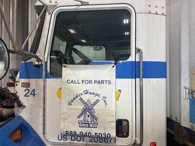 Kenworth T300 Front Door Assembly