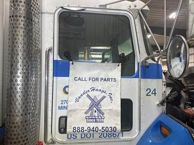 Kenworth T300 Front Door Assembly