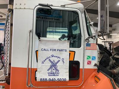 Kenworth T300 Front Door Assembly