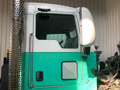 Kenworth T370 Front Door Assembly