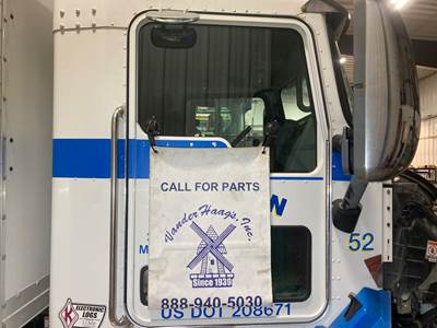 Kenworth T370 Front Door Assembly