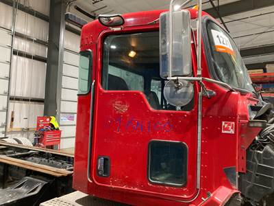 Kenworth T370 Front Door Assembly