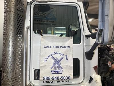 Kenworth T370 Front Door Assembly