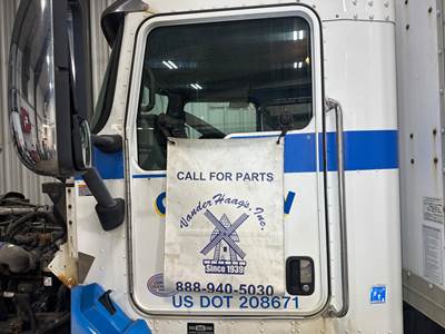 Kenworth T370 Front Door Assembly