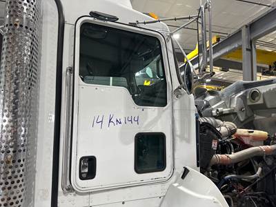 Kenworth T440 Front Door Assembly