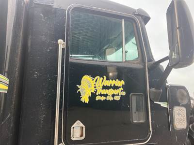 Kenworth T600 Front Door Assembly