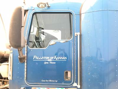 Kenworth T600 Front Door Assembly