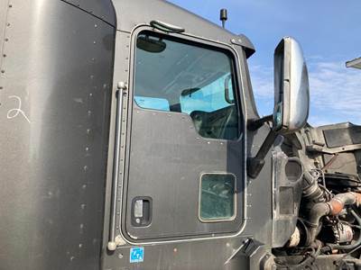 Kenworth T600 Front Door Assembly