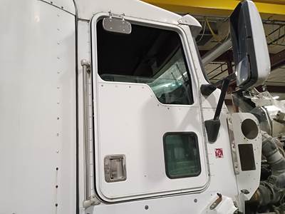 Kenworth T600 Front Door Assembly