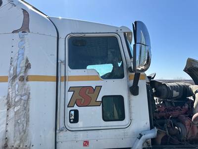 Kenworth T660 Front Door Assembly