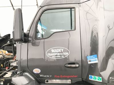 Kenworth T680 Front Door Assembly
