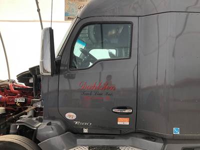 Kenworth T680 Front Door Assembly