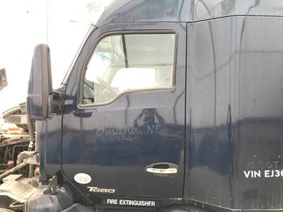 Kenworth T680 Front Door Assembly