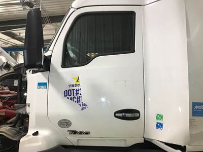 Kenworth T680 Front Door Assembly