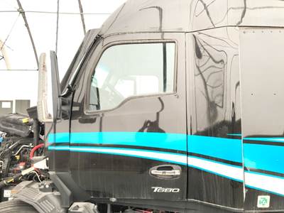 Kenworth T680 Front Door Assembly