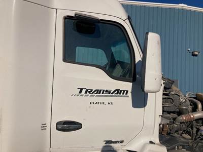 Kenworth T680 Front Door Assembly