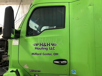 Kenworth T680 Front Door Assembly