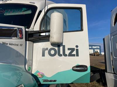 Kenworth T680 Front Door Assembly