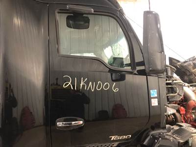 Kenworth T680 Front Door Assembly