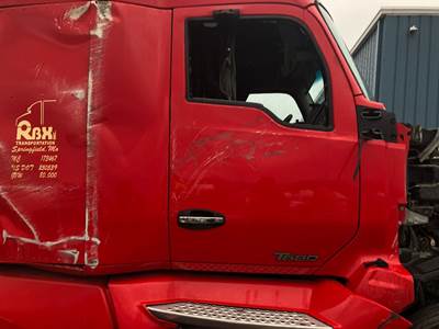 Kenworth T680 Front Door Assembly