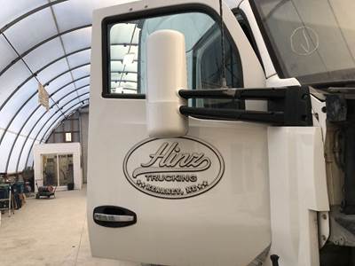 Kenworth T680 Front Door Assembly