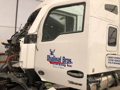 Kenworth T680 Front Door Assembly