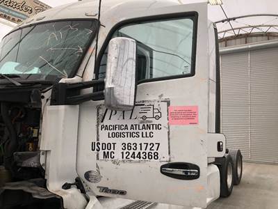 Kenworth T680 Front Door Assembly