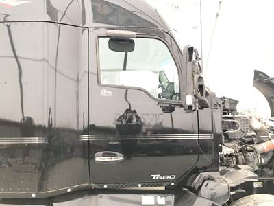Kenworth T680 Front Door Assembly