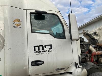 Kenworth T680 Front Door Assembly