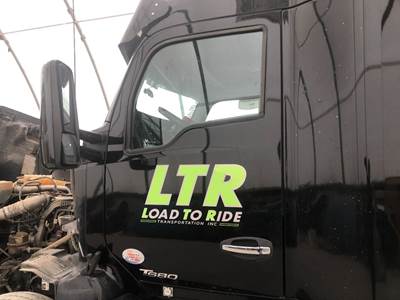 Kenworth T680 Front Door Assembly