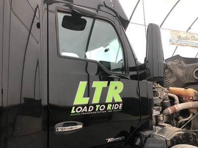 Kenworth T680 Front Door Assembly