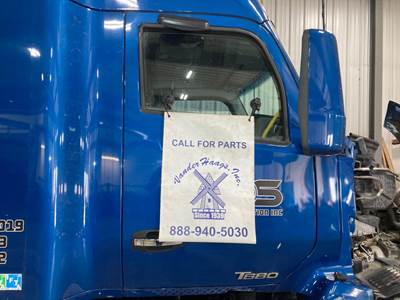 Kenworth T680 Front Door Assembly