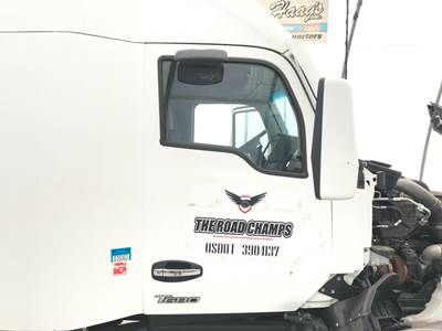 Kenworth T680 Front Door Assembly