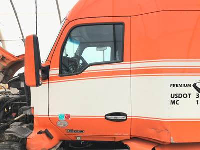 Kenworth T680 Front Door Assembly