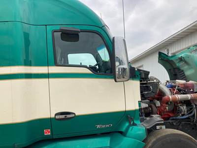 Kenworth T680 Front Door Assembly