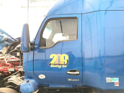 Kenworth T680 Front Door Assembly