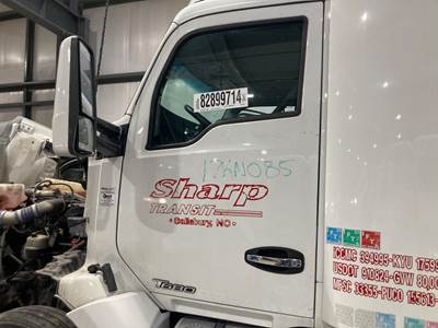 Kenworth T680 Front Door Assembly