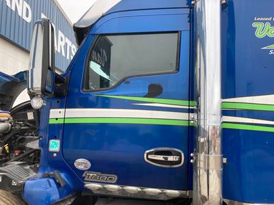 Kenworth T680 Front Door Assembly