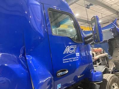 Kenworth T680 Front Door Assembly