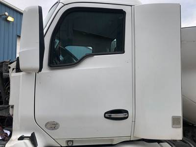 Kenworth T680 Front Door Assembly