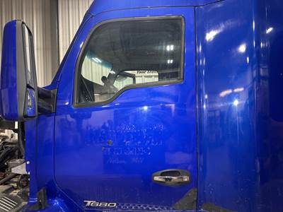Kenworth T680 Front Door Assembly