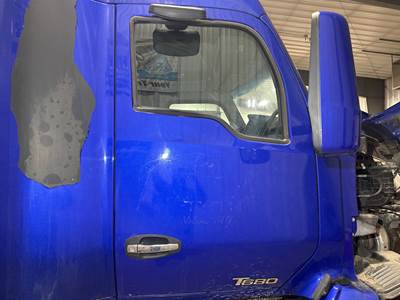 Kenworth T680 Front Door Assembly
