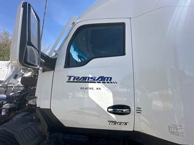 Kenworth T680 Front Door Assembly