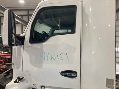 Kenworth T680 Front Door Assembly