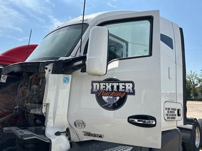 Kenworth T680 Front Door Assembly