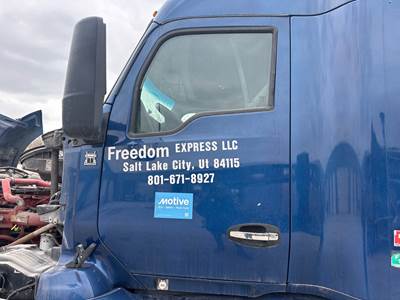 Kenworth T680 Front Door Assembly