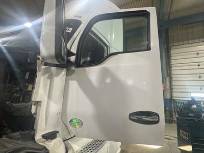 Kenworth T680 Front Door Assembly