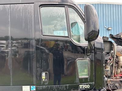 Kenworth T700 Front Door Assembly