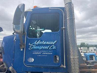 Kenworth T800 Front Door Assembly
