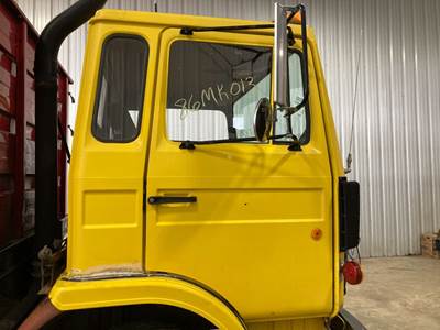 Mack Midliner Front Door Assembly for a Mack MS Midliner